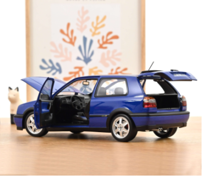Колекционерска метална кола Volkswagen Golf GTI 1:18 NOREV 188506