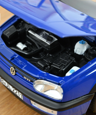 Колекционерска метална кола Volkswagen Golf GTI 1:18 NOREV 188506