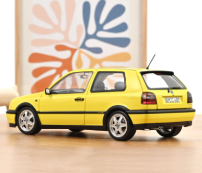 Колекционерска метална кола Volkswagen Golf GTI 1:18 NOREV 188507