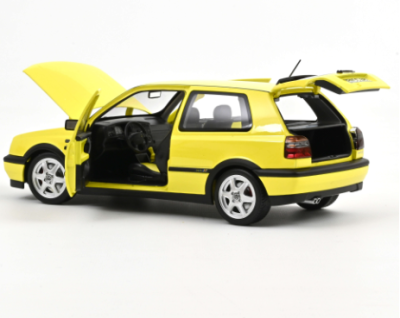 Колекционерска метална кола Volkswagen Golf GTI 1:18 NOREV 188507