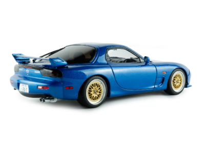 Метален автомобил Mazda RX7 FD3S 1:18 SOLIDO 1810611