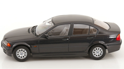 Колекционерска метална кола BMW 3 E46 sedan 1:18 KK Scale 181433