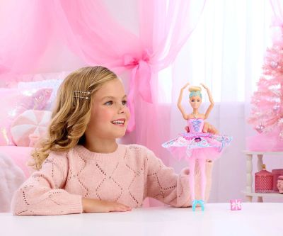 Кукла Barbie балерина Лешникотрошачката Луксозна кукла Клара Mattel JLW53