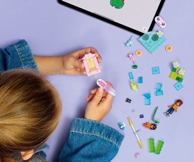 Конструктор Приключенска лодка аксолотъл LEGO Friends 42681