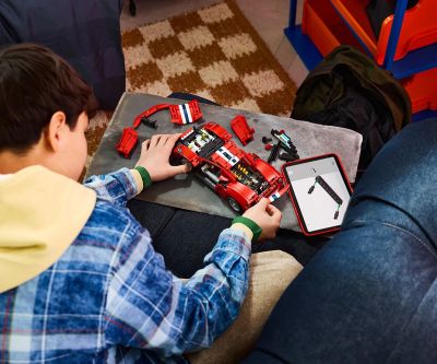 Конструктор Кола Ferrari 488 Pista LEGO Technic 42235