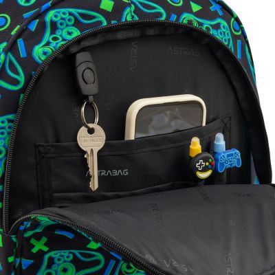 Ученическа раница Играта започва Astra AB300