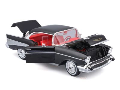 Метална колa Chevrolet Bel Air Coupe 1:18 Maisto 31477 