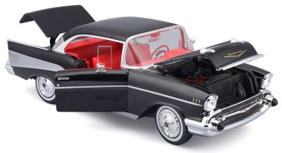 Метална колa Chevrolet Bel Air Coupe 1:18 Maisto 31477 