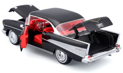 Метална колa Chevrolet Bel Air Coupe 1:18 Maisto 31477 