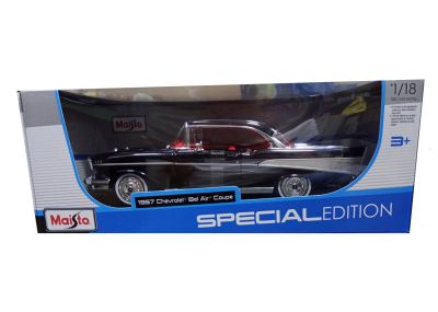 Метална колa Chevrolet Bel Air Coupe 1:18 Maisto 31477 