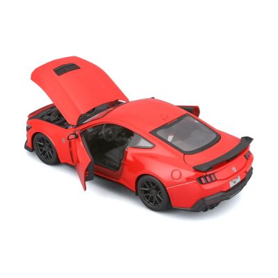 Метална кола Ford Mustang Darkhorse Червен 1:24 Maisto 32925