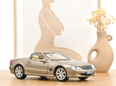 Колекционерска метална кола Mercedes Benz SL 500 1:18 NOREV 183843