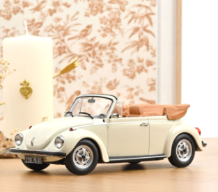 Колекционерска метална кола Volkswagen 1303 Cabriolet 1:18 NOREV 188535