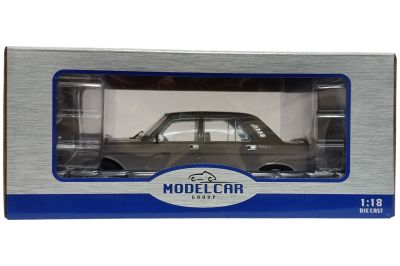 Метална кола Volga M24-10 Model Car Group 18016