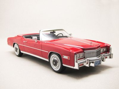 Метална кола Cadillac Eldorado Convertible Model Car Group 18471