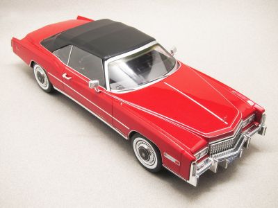 Метална кола Cadillac Eldorado Convertible Model Car Group 18471