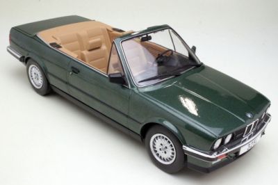 Метална кола BMW 325i Cabriolet Model Car Group 18545