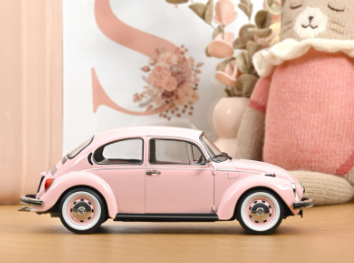 Колекционерска метална кола Volkswagen 1303 1:18 NOREV 188677