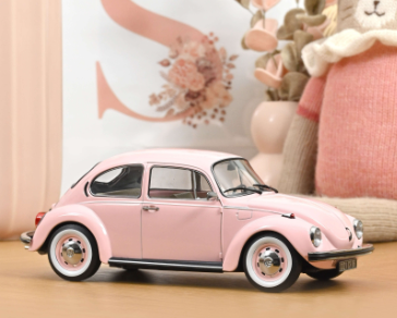 Колекционерска метална кола Volkswagen 1303 1:18 NOREV 188677