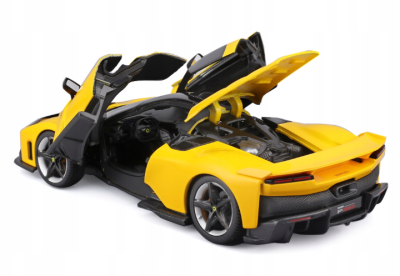 Метална кола Ferrari F80 1:24 Bburago 26034 жълт