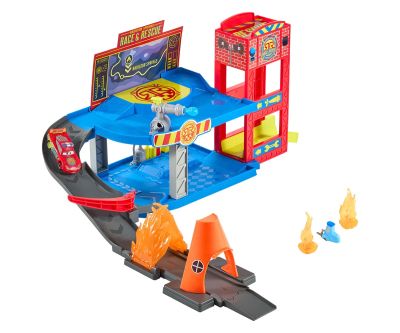 Команден център на състезателна писта с Маккуин и Гуидо Cars Race Mattel JMT59 