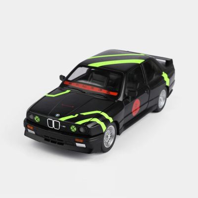 Метален автомобил BMW E30 M3 DTM 1/24 черен