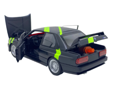 Метален автомобил BMW E30 M3 DTM 1/24 черен