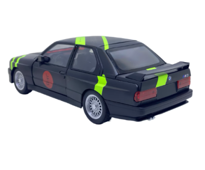 Метален автомобил BMW E30 M3 DTM 1/24 черен