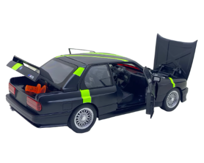 Метален автомобил BMW E30 M3 DTM 1/24 черен