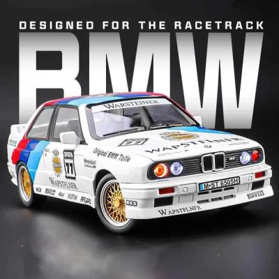 Метален автомобил BMW E30 M3 DTM 1/24 бял