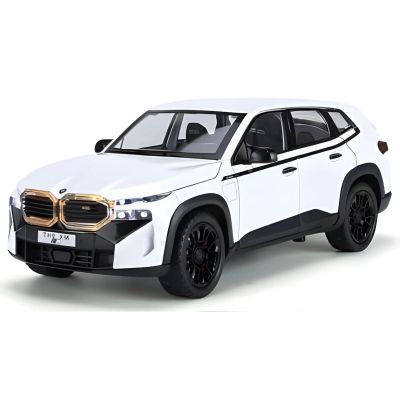 Метален автомобил BMW XM 1/24 бял
