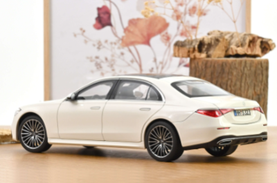 Колекционерска метална кола Mercedes Benz S Class AMG Line 1:18 NOREV 183807