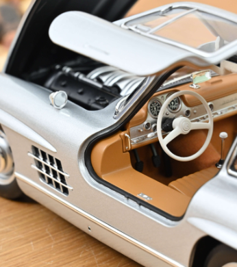 Колекционерска метална кола Mercedes Benz 300 SL 1:18 NOREV 183857