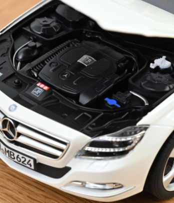 Колекционерска метална кола Mercedes Benz CLS Coupe 1:18 NOREV 183943