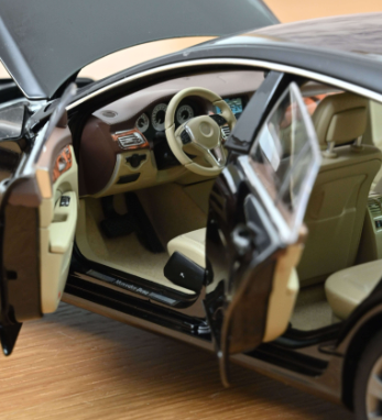Колекционерска метална кола Mercedes Benz CLS Shooting Brake 1:18 NOREV 183944