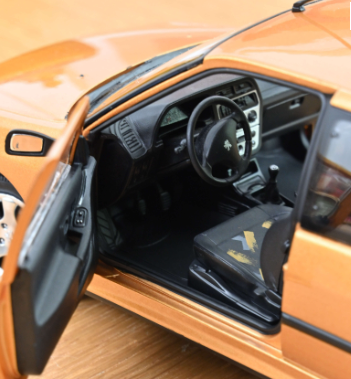 Колекционерска метална кола Peugeot 306 S16 1:18 NOREV 184940