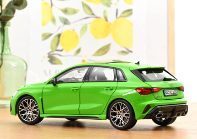 Колекционерска метална кола Audi RS 3 Sportback 1:18 NOREV 188390