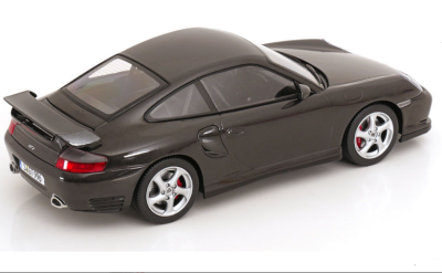 Колекционерска метална кола Porsche 911 GT2 1:18 KK Scale 181453