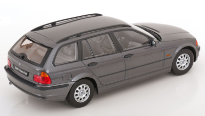 Колекционерска метална кола BMW 3 E46 Touring 1:18 KK Scale 181463
