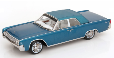 Колекционерска метална кола Lincoln Continental Convertible 1:18 KK Scale 181524