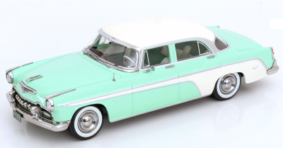 Колекционерска метална кола Desoto Fireflite Sedan 1:18 KK Scale 181543