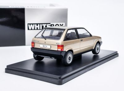Метална кола Seat Ibiza I WHITE BOX 124274