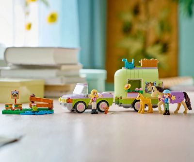 Конструктор Ремарке за кон и бебе жребче LEGO Friends 42695