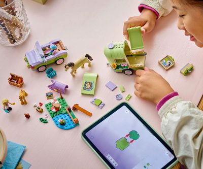 Конструктор Ремарке за кон и бебе жребче LEGO Friends 42695
