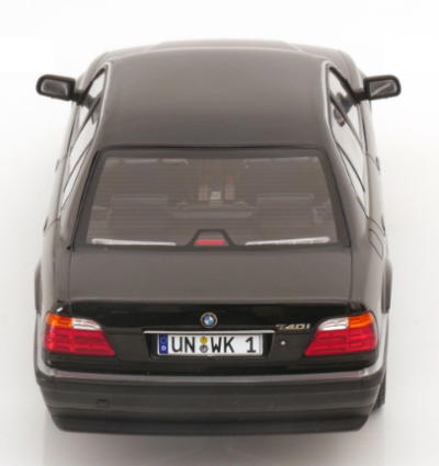 Метална кола BMW 740i E38 KK Scale 1:18 KKDC180366