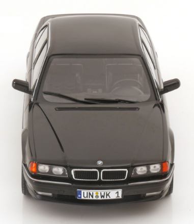 Метална кола BMW 740i E38 KK Scale 1:18 KKDC180366