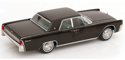 Колекционерска метална кола Lincoln Continental Sedan 1:18 KK Scale 181483