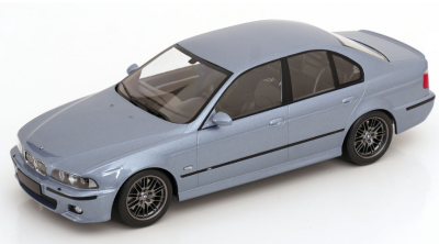 Колекционерска метална кола BMW M5 E39 1:18 KK Scale 181622