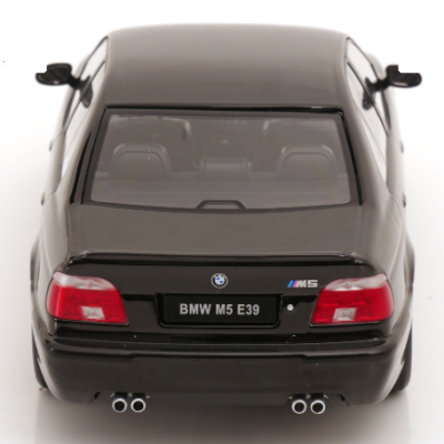 Колекционерска метална кола BMW M5 E39 1:18 KK Scale 181623