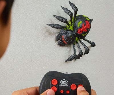 Катереща се тарантула с дистанционно управление и светещи очи HEX BOTS Spin Master 6077330